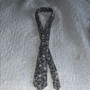 Elegant Black and White Floral Scarf